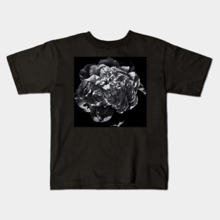 Backyard Flowers In Black And White 19 Kids T-Shirt